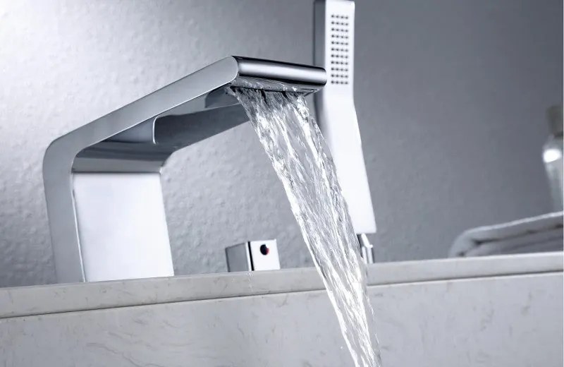 Designerska bateria wannowa z mieszaczem 6080