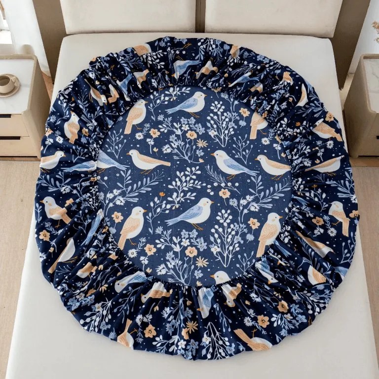 PrzytulneMieszkanie.pl Prześcieradło z mikrofibry DENIM BIRDS niebieskie 90x200 cm
