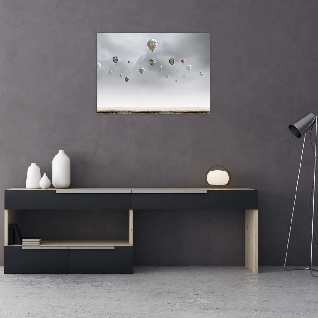 Obraz - Balony nad ceglaną ścianą (70x50 cm)