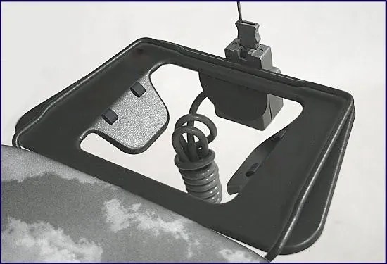 Deska do prasowania z gniazdkiem i blokadą rozkładania B8-C61