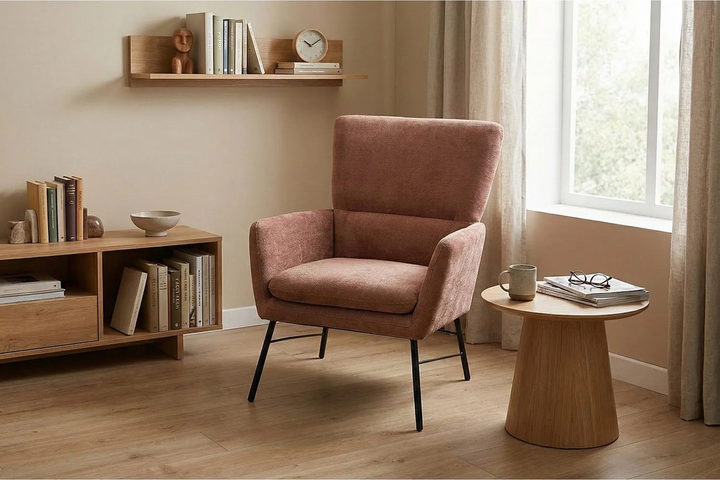 Nowoczesny fotel w kolorze koralowym-ponadczasowy styl