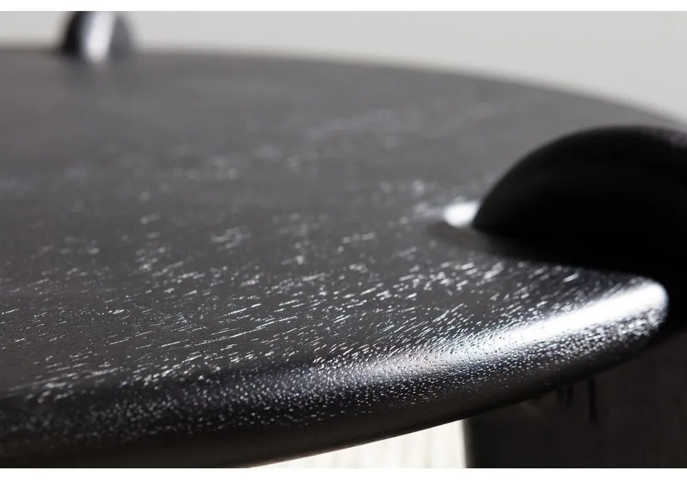 Czarny okrągły stolik z litego drewna mango ø 80 cm Tamira – MOME