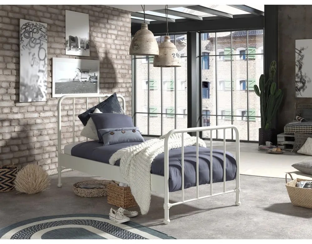 Białe łóżko dziecięce 90x200 cm Bronxx – Vipack