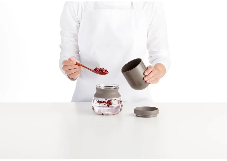 Jasnobrązowy szklany dzbanek do herbaty z sitkiem 500 ml – Lékué