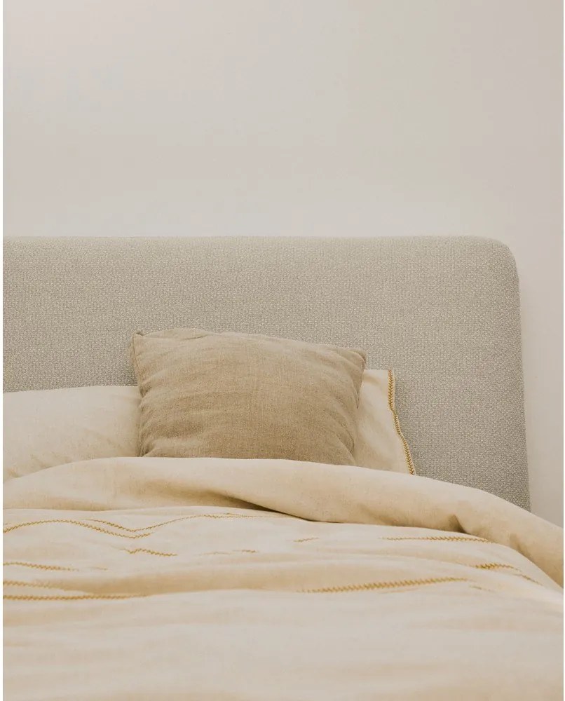 Beżowe tapicerowane łóżko jednoosobowe bez stelaża 90x200 cm Martina – Kave Home