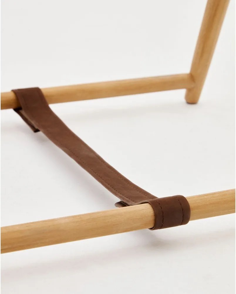 Wieszak na ubrania z litego drewna tekowego w naturalnym kolorze Roxana – Kave Home