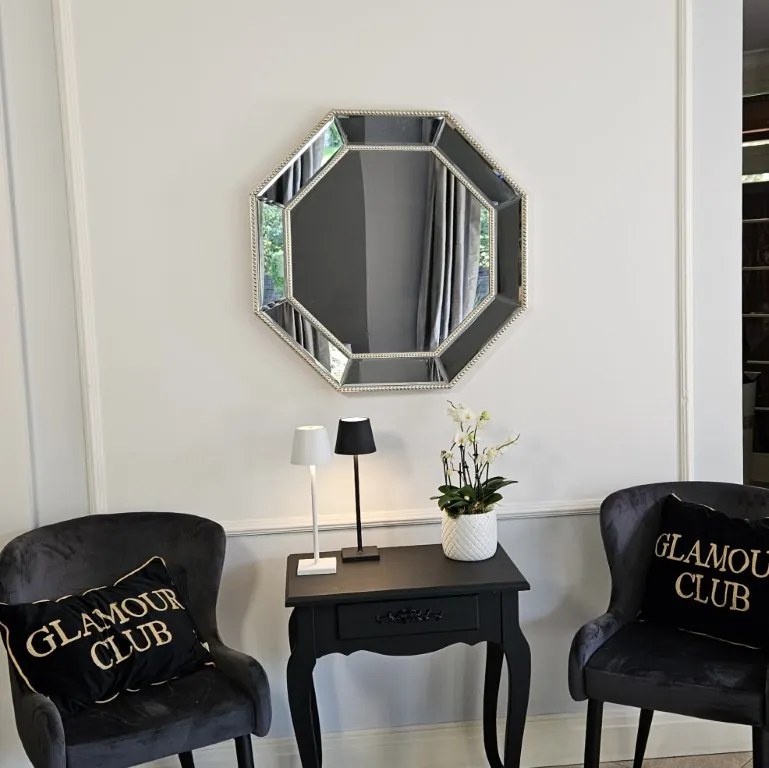 Lustro w lustrzanej ramie, szlifowane fazą, ośmiokąt.78x78cm