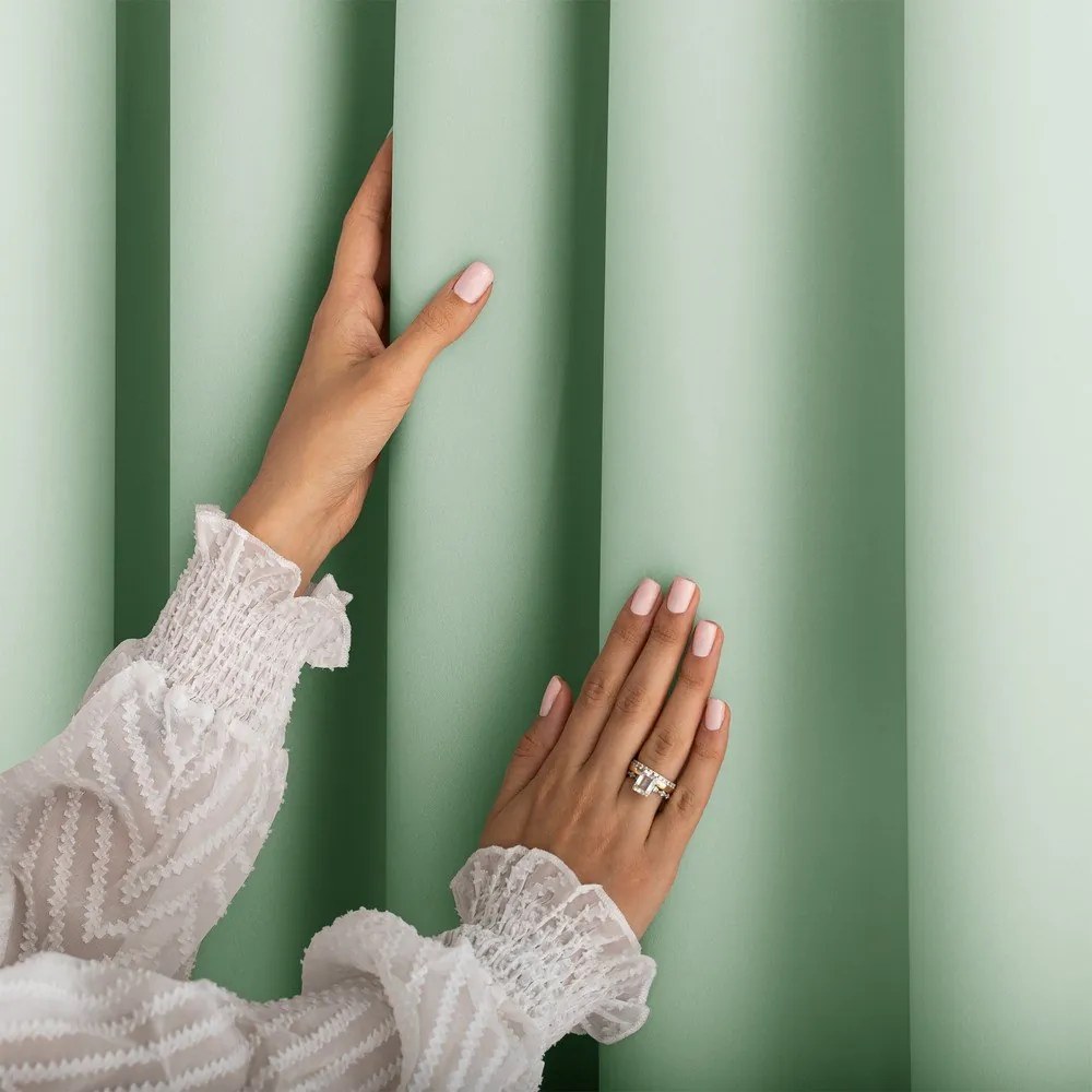 Miętowa zasłona częściowo zaciemniająca (dimout) 140x250 cm Carli Tie – Restilo