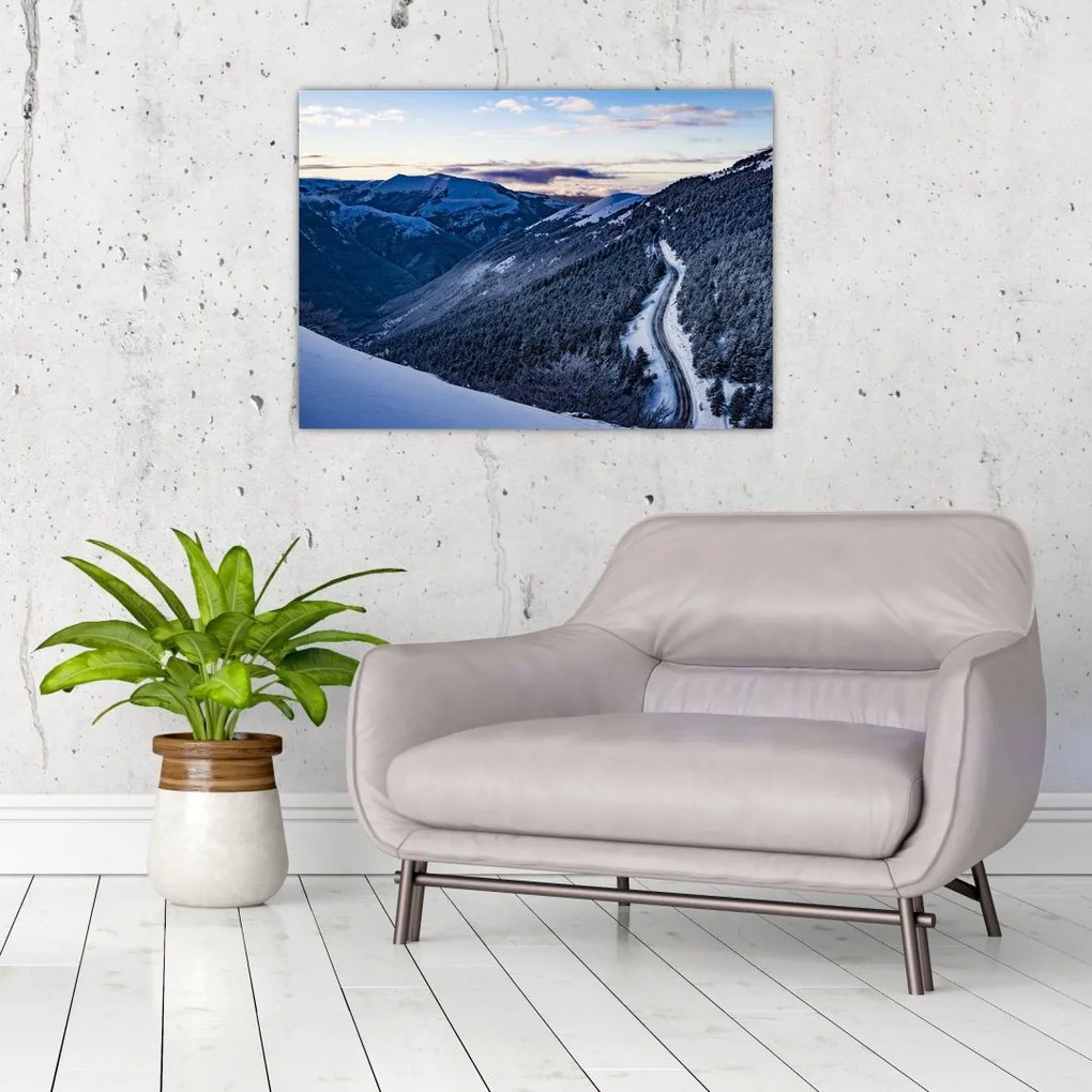 Obraz na szkle ośnieżonego stoku (70x50 cm)