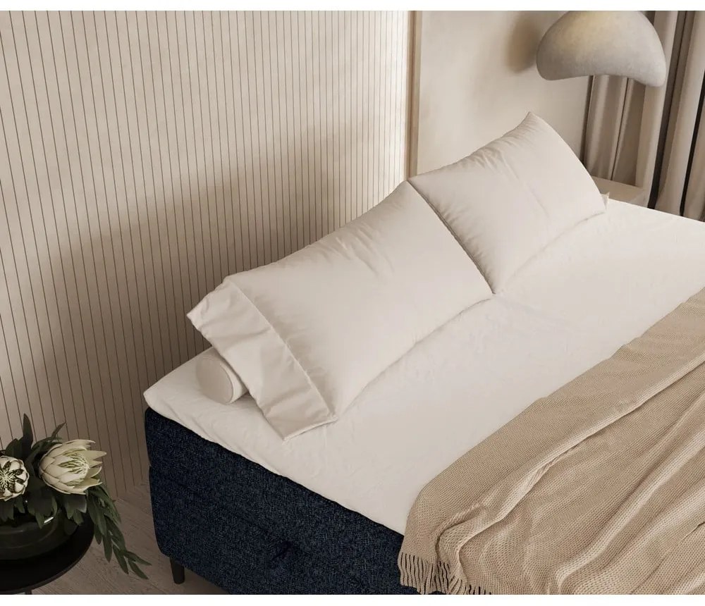 Ciemnoniebieskie łóżko boxspring ze schowkiem 200x200 cm Araya – Maison de Rêve