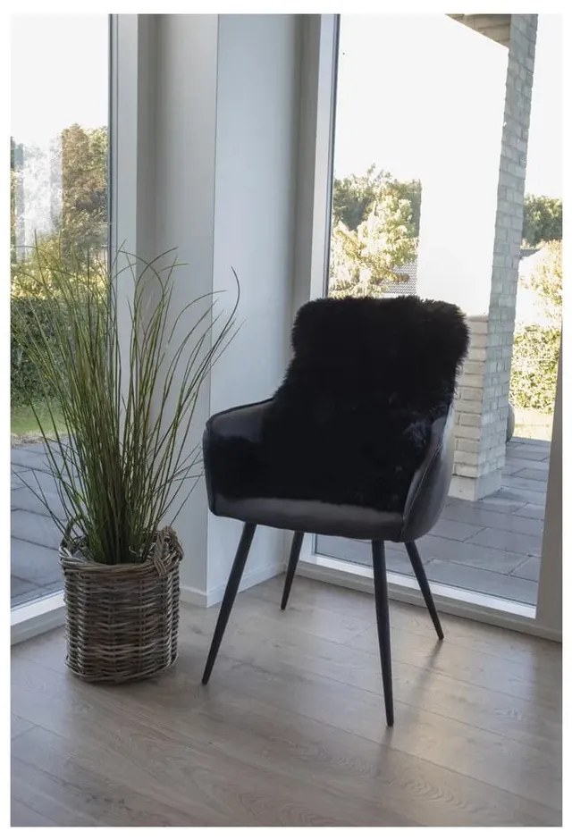Czarna skóra owcza House Nordic