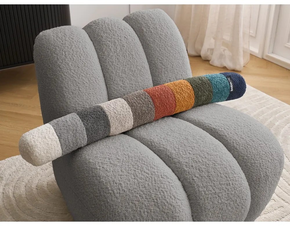 Jasnoszary fotel z materiału bouclé Janissaire – Bobochic Paris