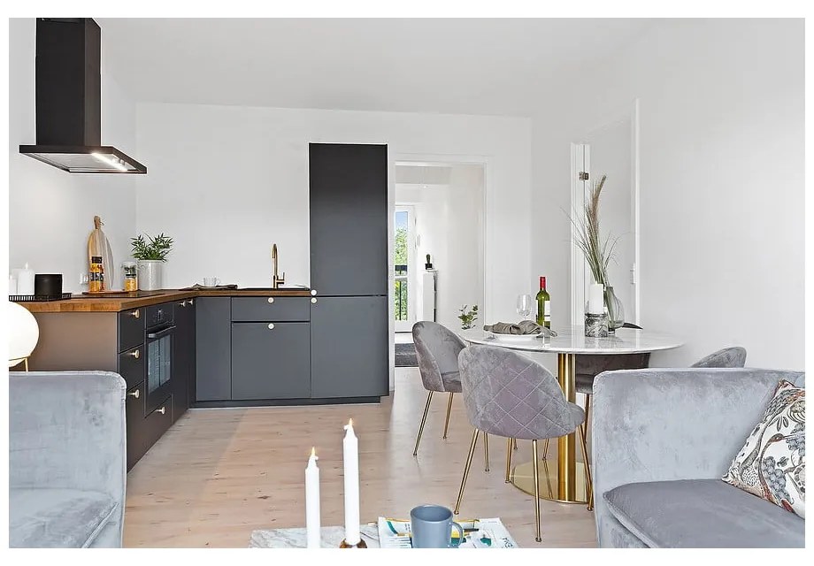 Okrągły stół z blatem w dekorze marmuru ø 110 cm Bolzano – House Nordic