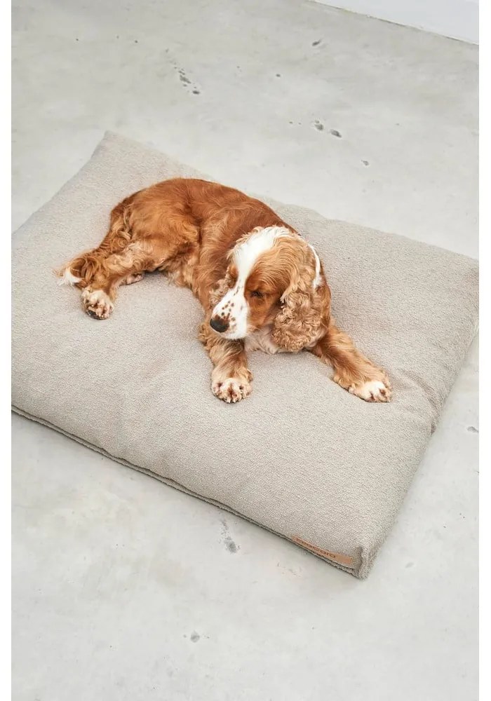 Jasnobrązowy materac dla psów z materiału bouclé 120x90 cm Mondo Cappuccino L – MiaCara