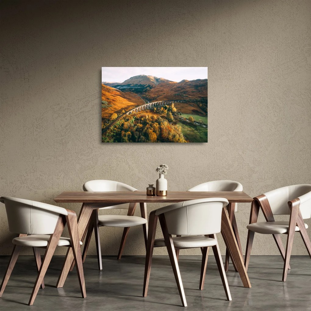 Obraz na szkle mostu w szkockiej dolinie (70x50 cm)