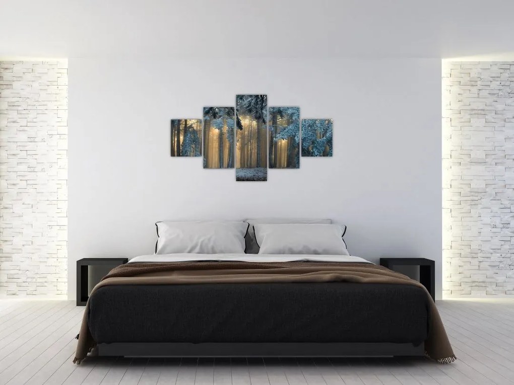Obraz zaśnieżonego lasu (125x70 cm)