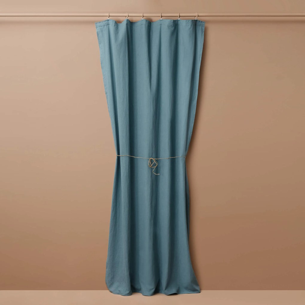 Naturalna zasłona w kolorze zgaszonego turkusu Merida