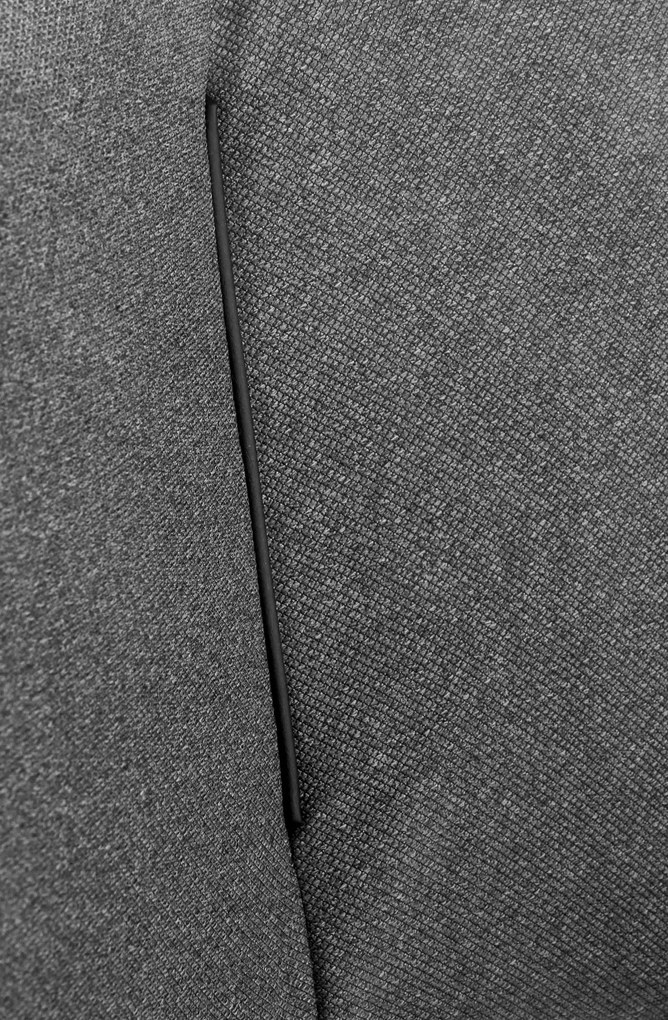 Tapicerowane krzesło z krzyżującą się podstawą K409