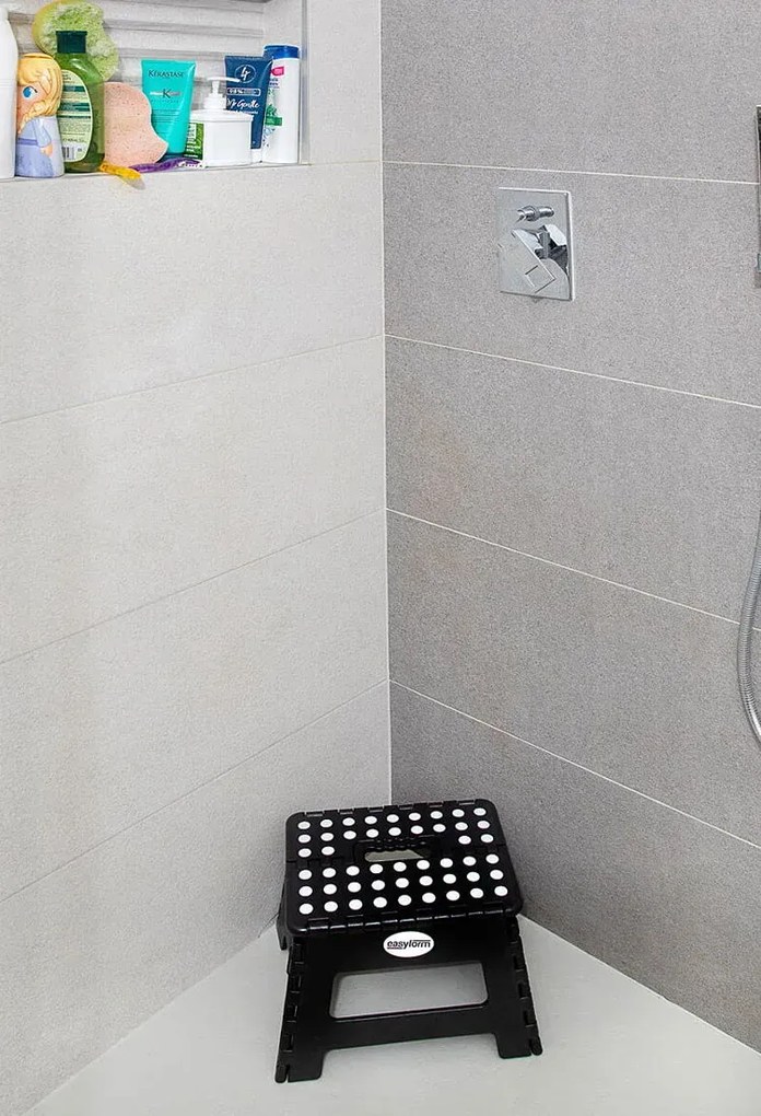 Antypoślizgowy Składany Czarny Stołek K7-W48