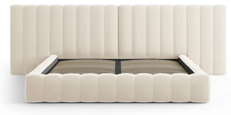 Beżowe tapicerowane łóżko dwuosobowe ze schowkiem i stelażem 200x200 cm Gina – Milo Casa