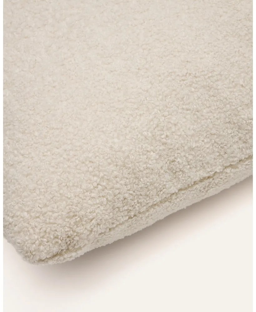 Kremowa poduszka na sofę z materiału bouclé Martina – Kave Home