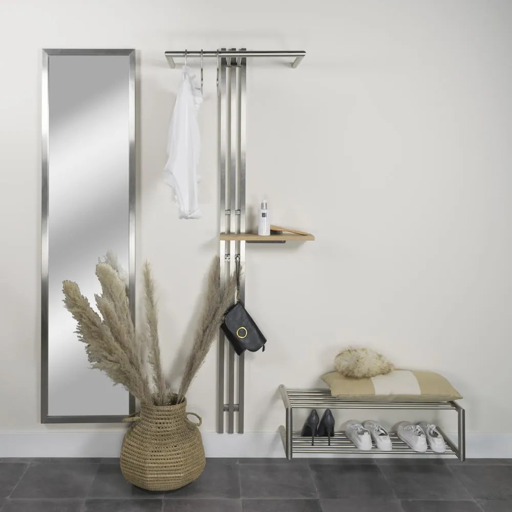 Metalowa wisząca szafka na buty w kolorze srebra 80x23x33,5 cm Soenz – Spinder Design