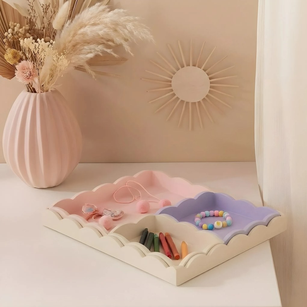 Zestaw 4 drewnianych tac, 30 x 30 x 3 cm