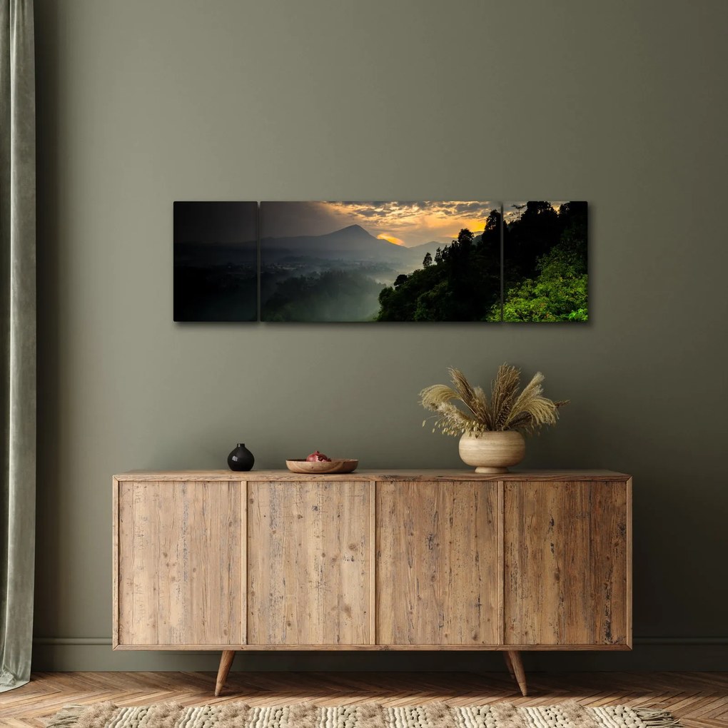 Obraz - zielony górski krajobraz (170x50 cm)