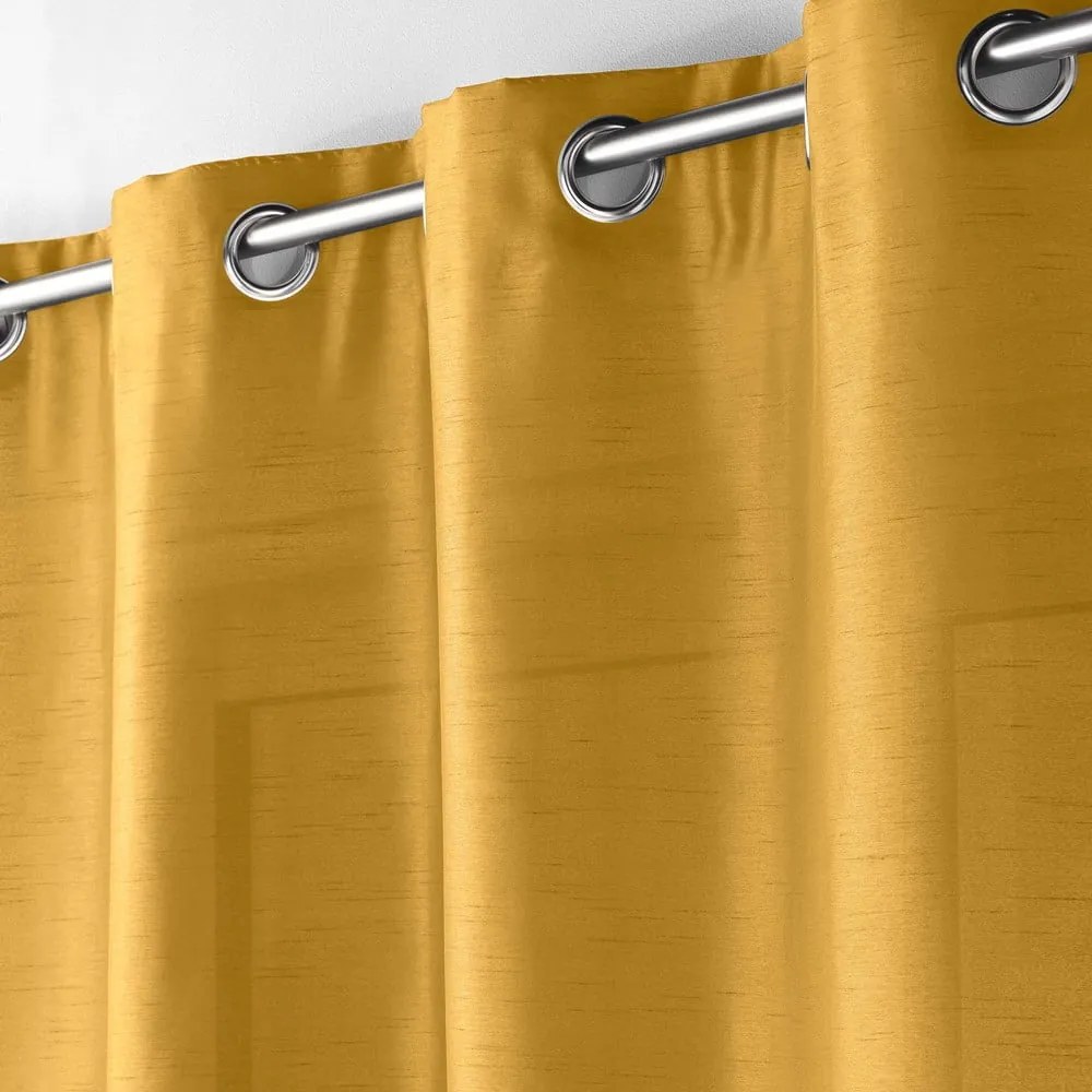 Żółta zasłona z mikrosatyny 140x240 cm Shana – douceur d'intérieur