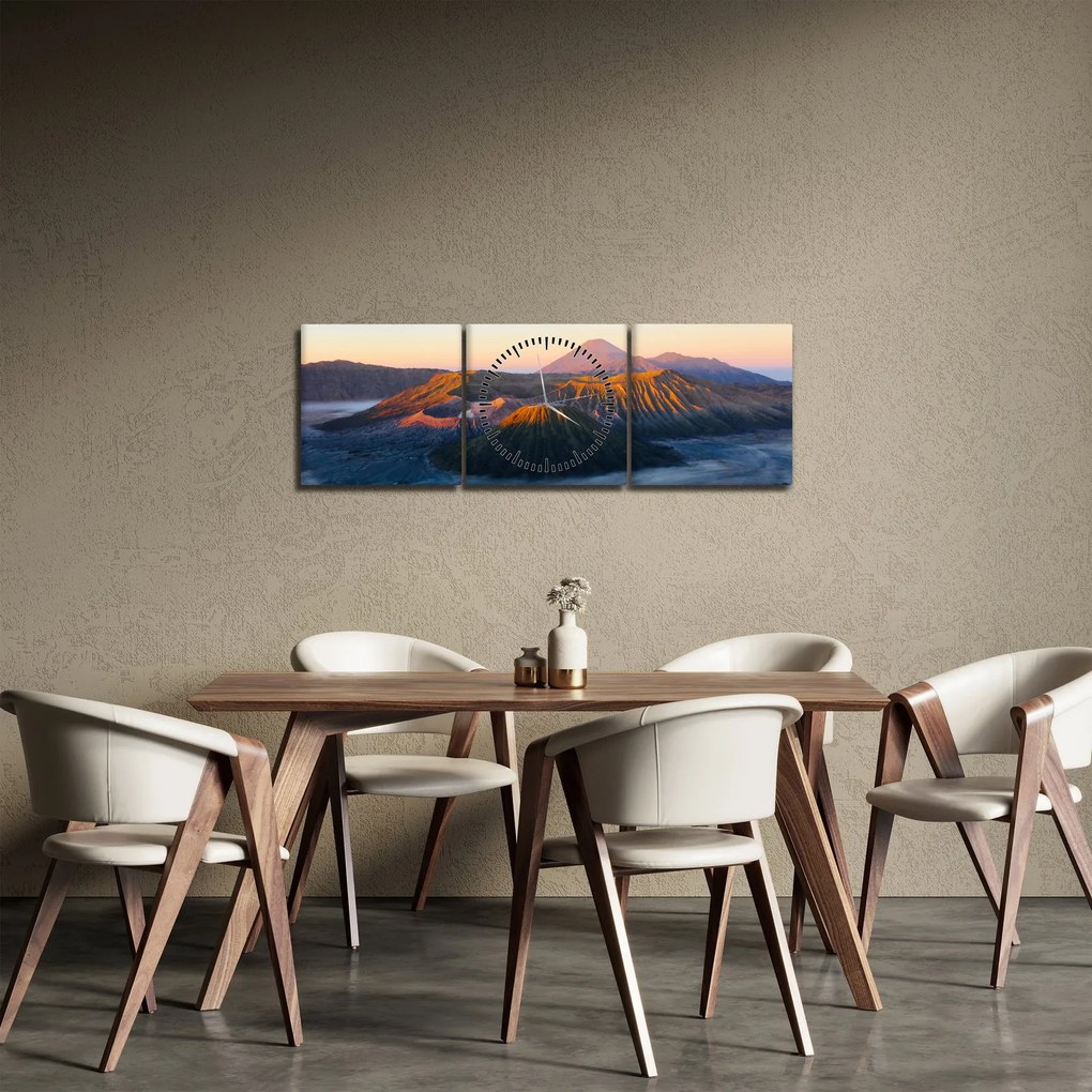 Obraz góry Bromo w Indonezji (z zegarem) (90x30 cm)