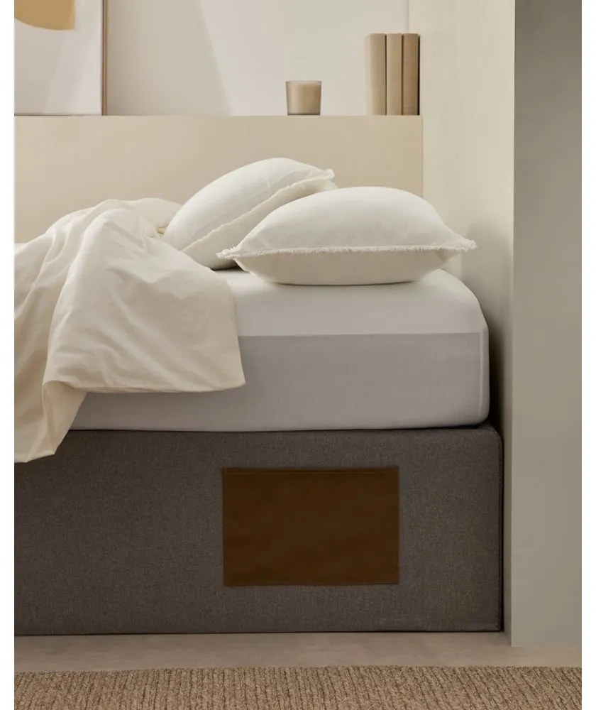 Szare tapicerowane łóżko dwuosobowe ze schowkiem 140x190 cm Matters – Kave Home