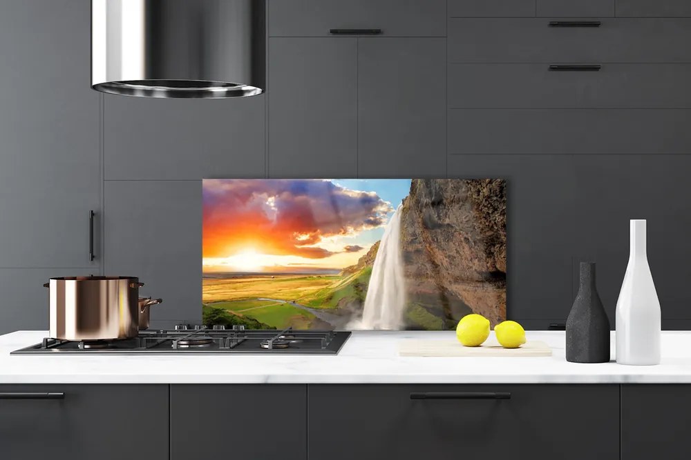 Panel nad blat kuchenny Rozświetlony Wodospad W Słońcu