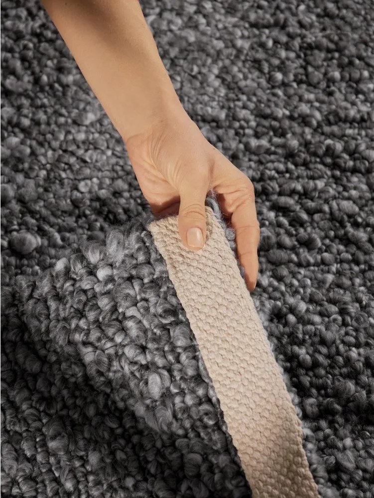 Ciemnoszary dywan z materiału bouclé tkany ręcznie 120x170 cm Notting Hill Portobello – Ted Baker