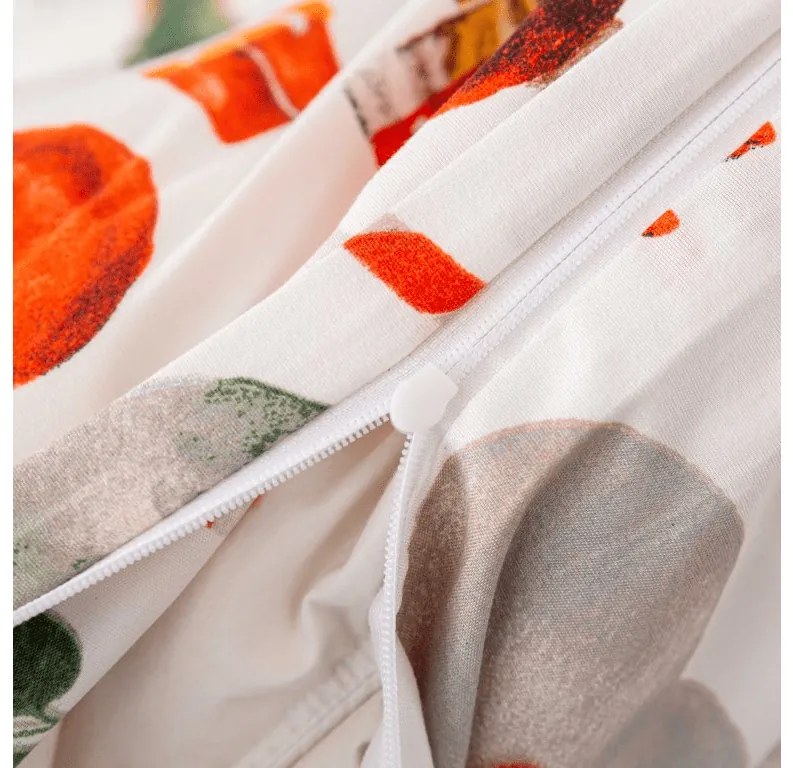 PrzytulneMieszkanie.pl PrzytulneMieszkanie.pl Flanelowa pościel z mikrofibry FESTIVE MAGIC białe Rozmiar pościeli: 2 szt 70 x 90 cm | 200 x 220 cm