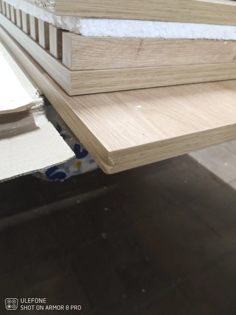 PROMOCJA Nástěnny stolik TV ENTSIAN 150x40cm, dąb artisan II. jakość