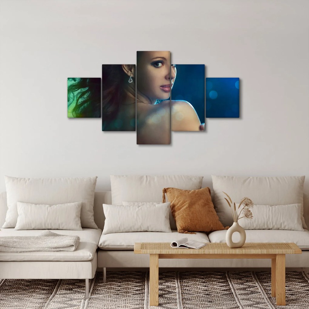 Obraz - Spojrzenie młodej kobiety (125x70 cm)