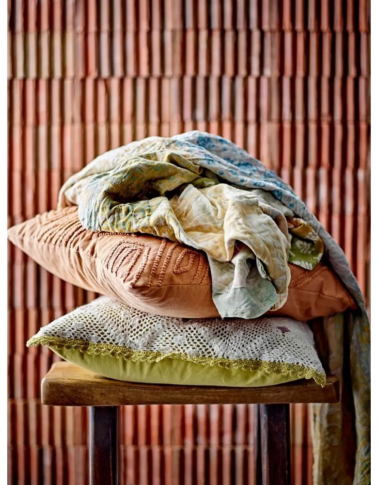 Koc z bawełny z recyklingu 130x150 cm Sari – Bloomingville