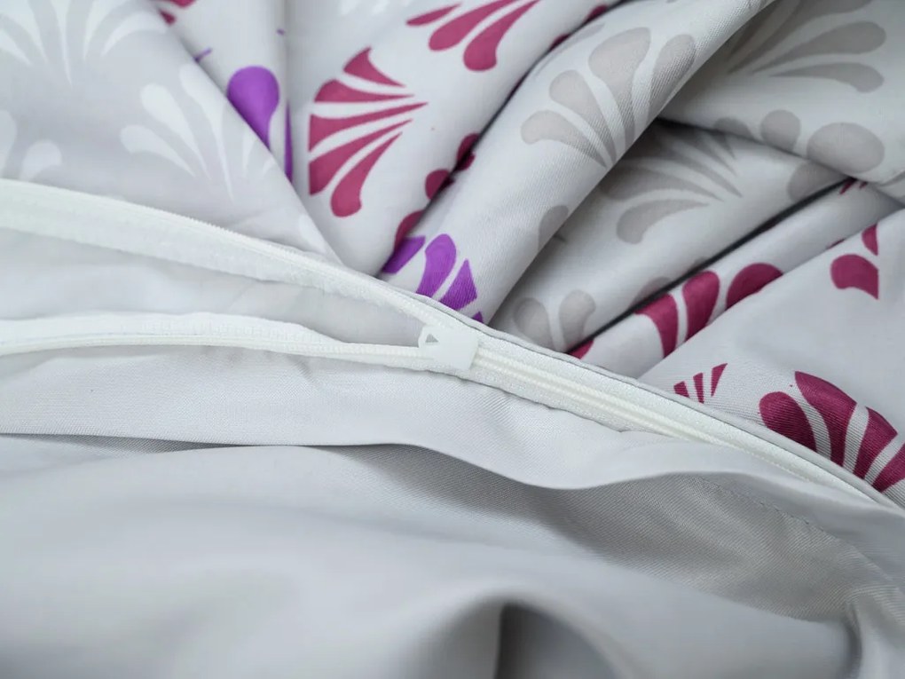 PrzytulneMieszkanie.pl PrzytulneMieszkanie.pl Pościel z mikrosatyny VELLARI, jasnoszara Rozmiar pościeli: 70 x 90 cm | 140 x 200 cm