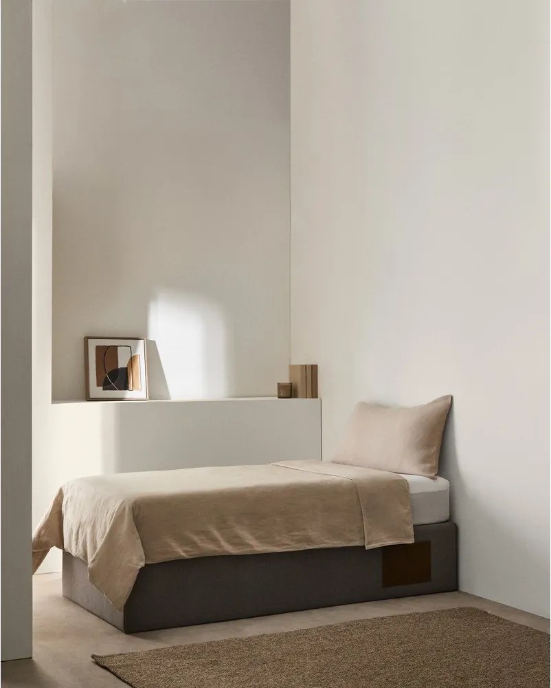 Czarne tapicerowane łóżko jednoosobowe ze schowkiem 90x190 cm Matters – Kave Home