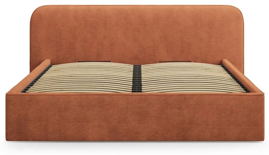 Ceglaste tapicerowane łóżko dwuosobowe ze schowkiem i stelażem 140x200 cm Elizabeth – Micadoni