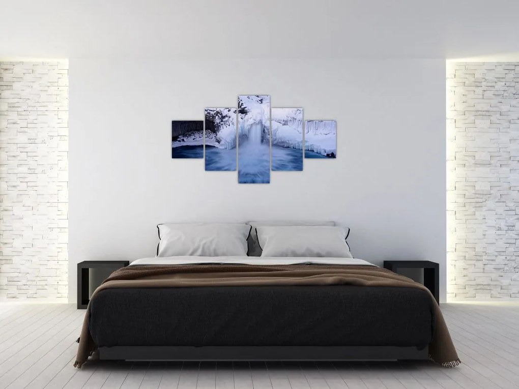Obraz wodospadu zimą (125x70 cm)