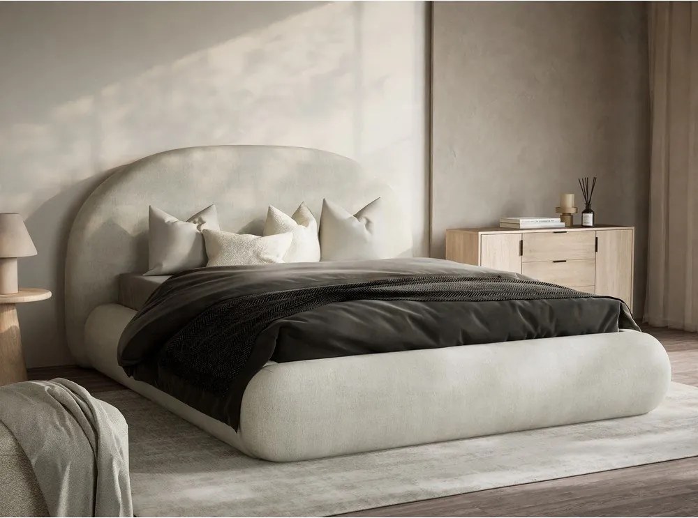 Kremowe tapicerowane łóżko dwuosobowe ze schowkiem ze stelażem 180x200 cm Maumere – Maison de Rêve