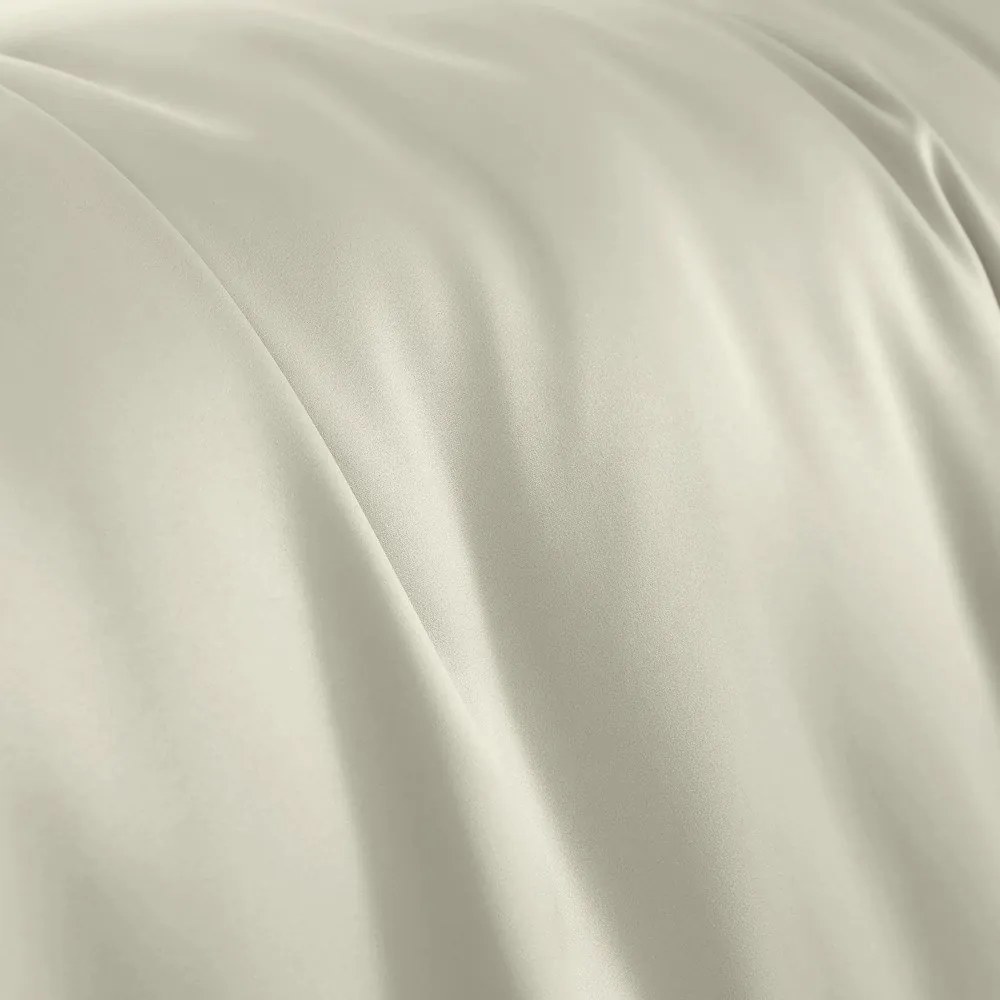 Beżowa satynowa pościel dwuosobowa 230x220 cm Silky Soft – Catherine Lansfield