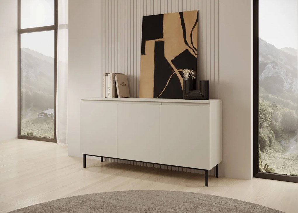 Kaszmirowa komoda do salonu Silk 3-drzwiowa, szer. 150 cm