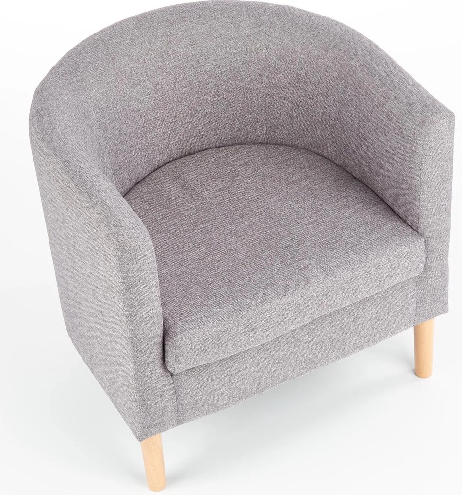 Tapicerowany fotel na drewnianych nóżkach Clubby