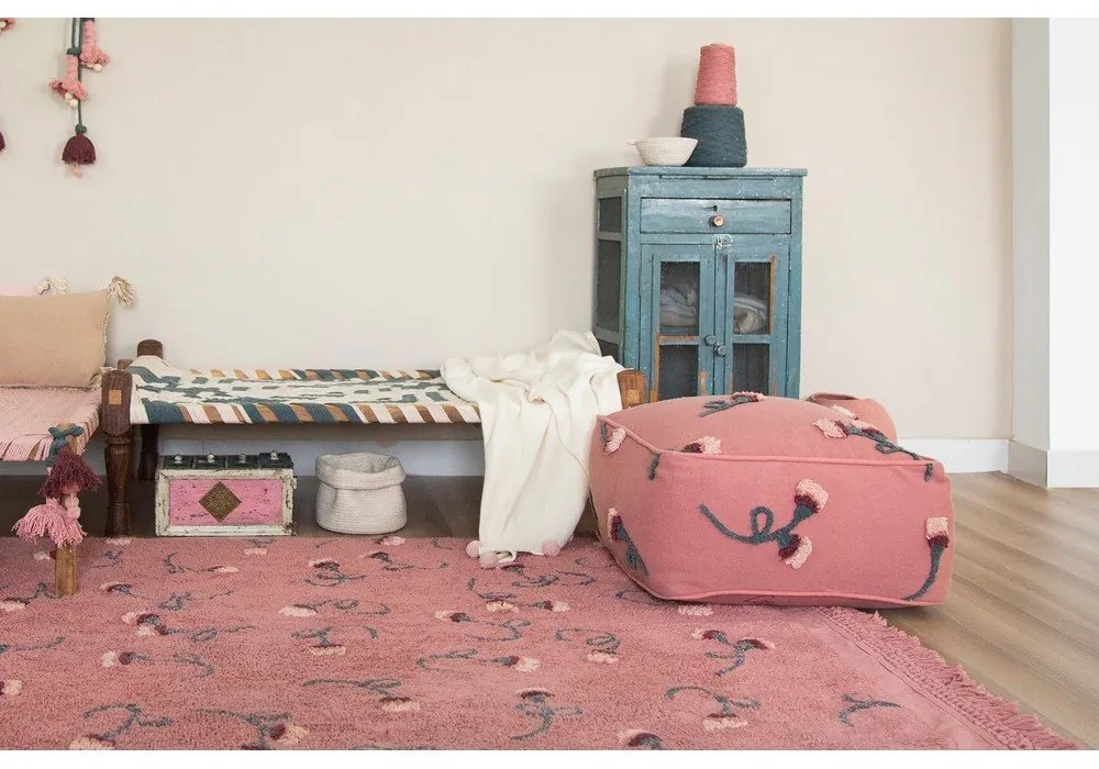 Różowy dziecięcy worek do siedzenia English Garden – Lorena Canals