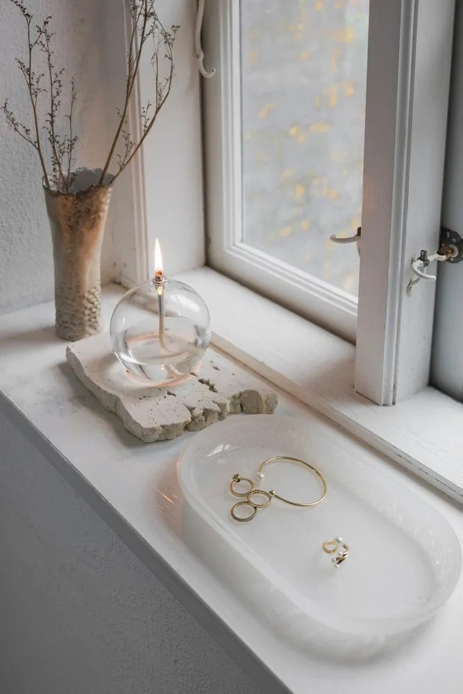 Szklana taca dekoracyjna 14x25,5 cm Opal – Mette Ditmer Denmark