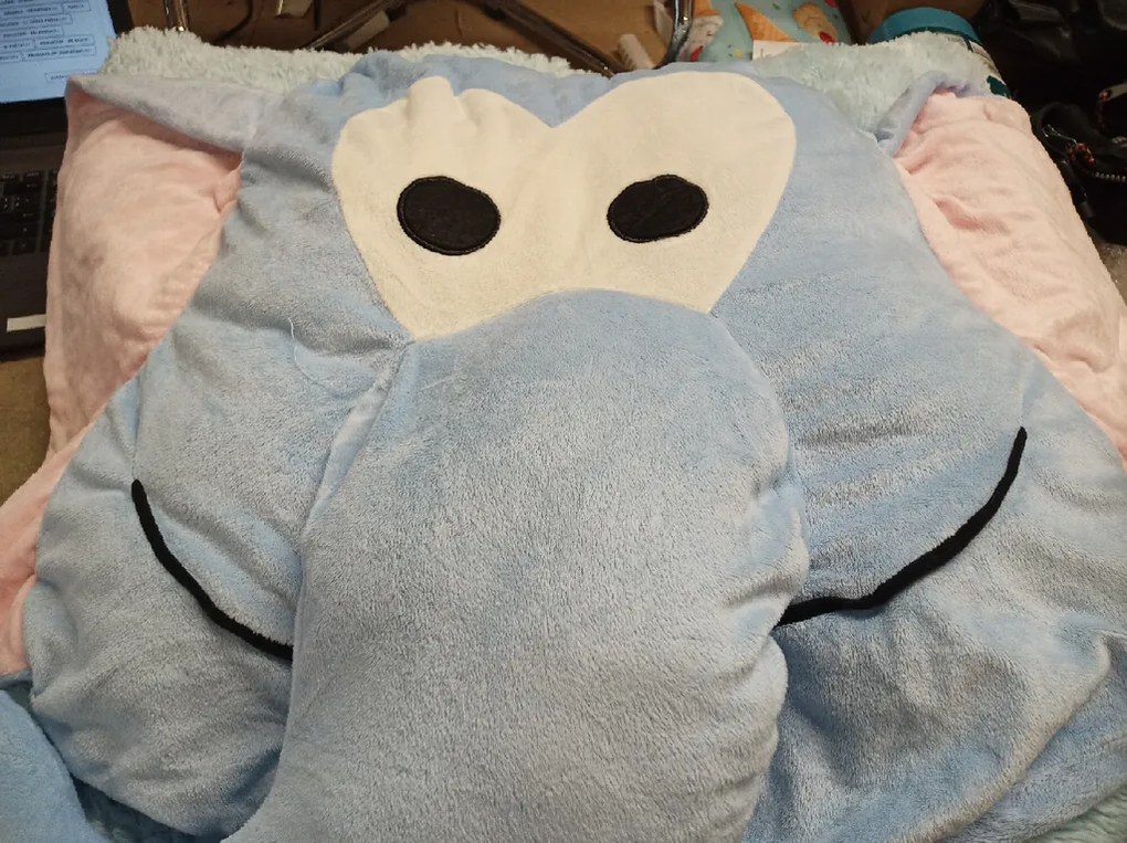 PROMOCJA Dziecięca poduszka CUDDLI FRIENDS 70x70 cm pluszowa - różne kolory II. jakość Kolor: Niebieski