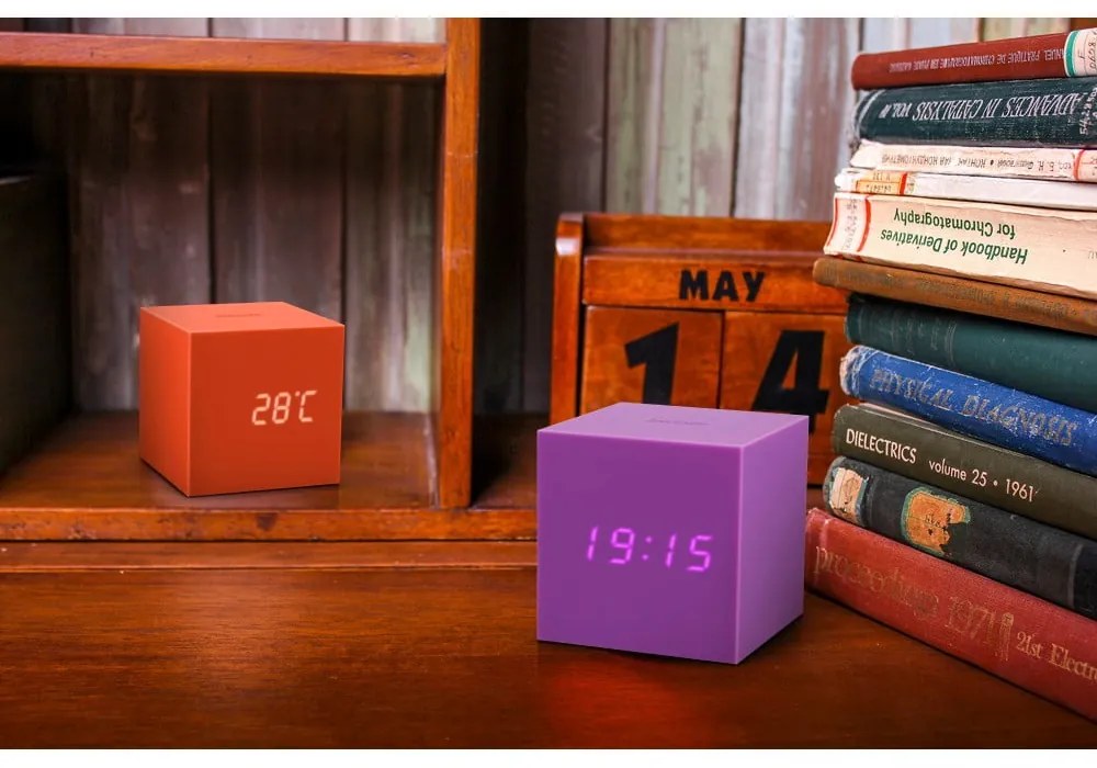 Fioletowy budzik LED Gingko Gravitry Cube