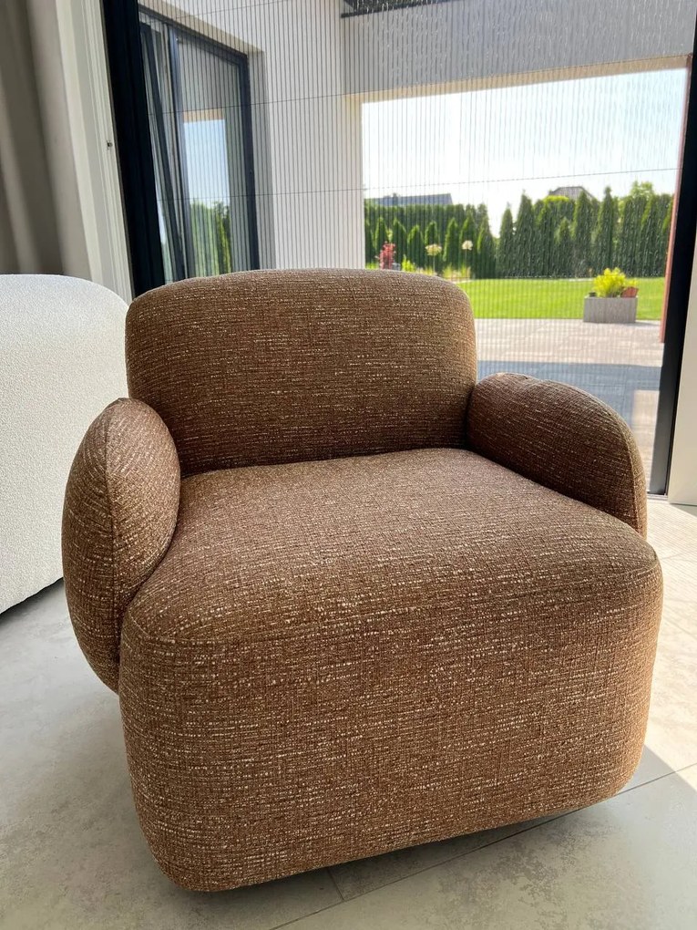 Stylowy fotel obrotowy CROCUS w kolorze karmelu